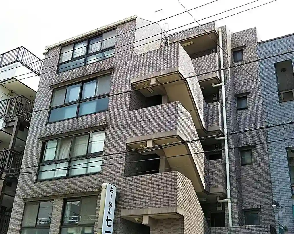 カヤマビル 外観