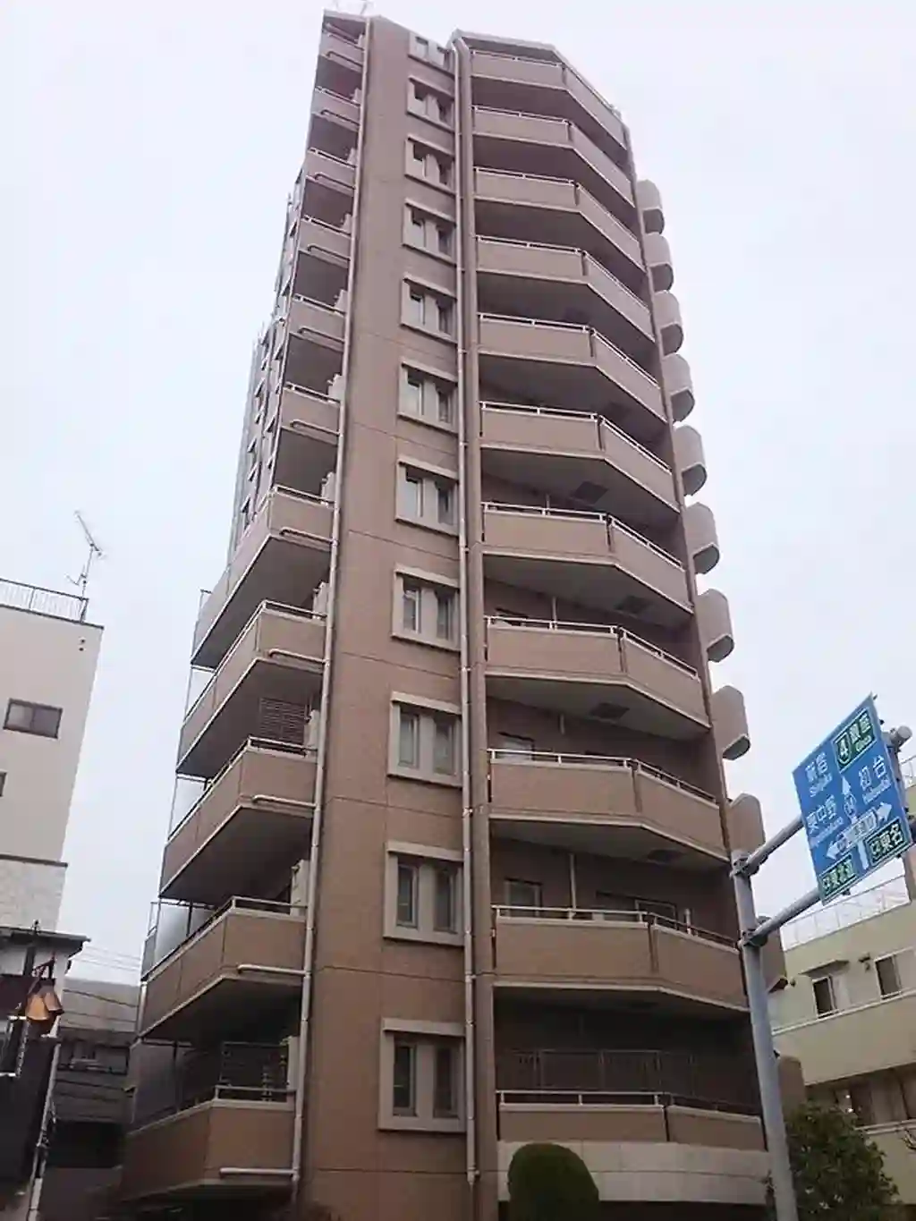 アイディーコート新宿西アルテ 外観