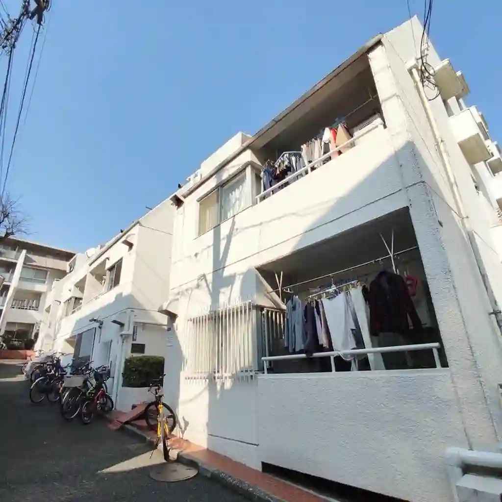マック新宿コート 外観
