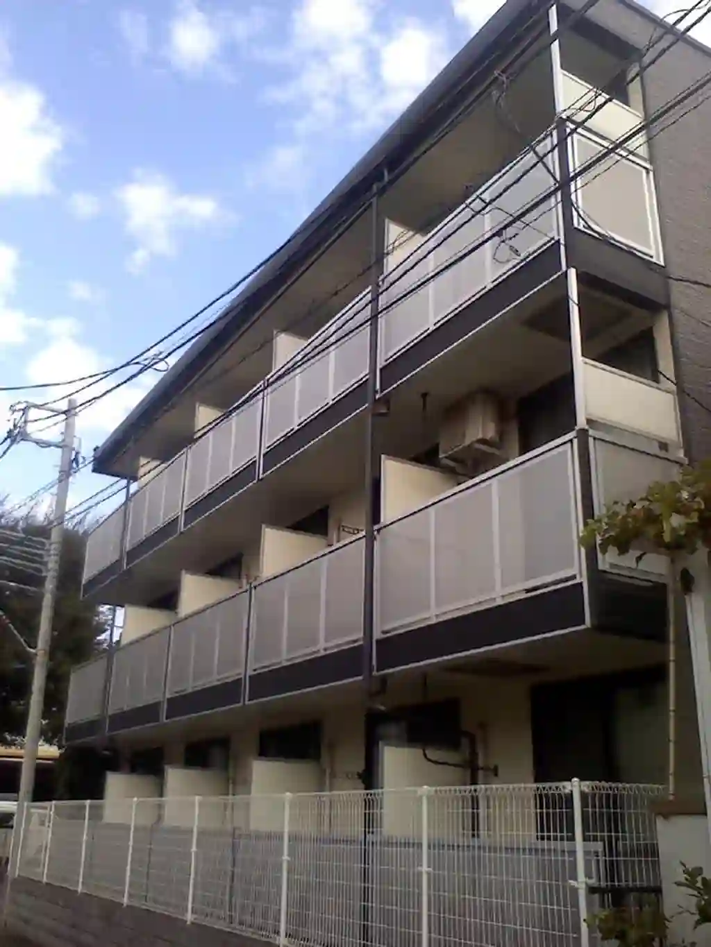 七国館 外観