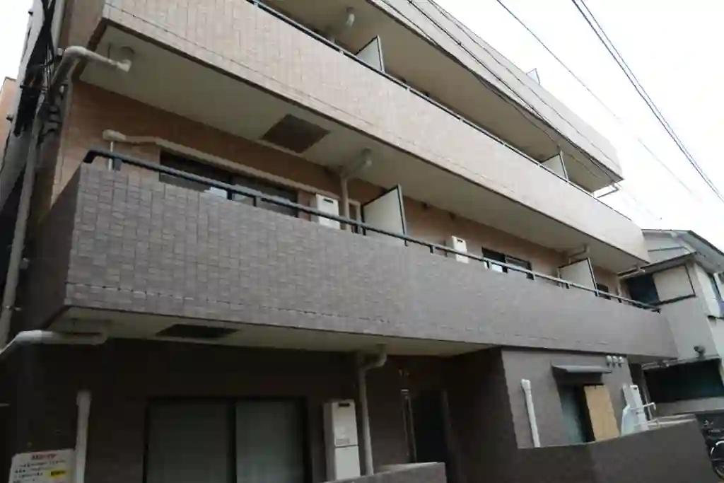 イルミエール新城 外観