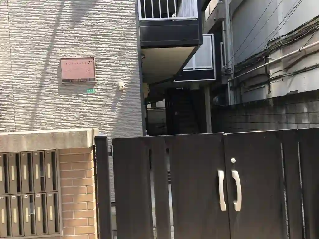 レオパレス本中山 外観