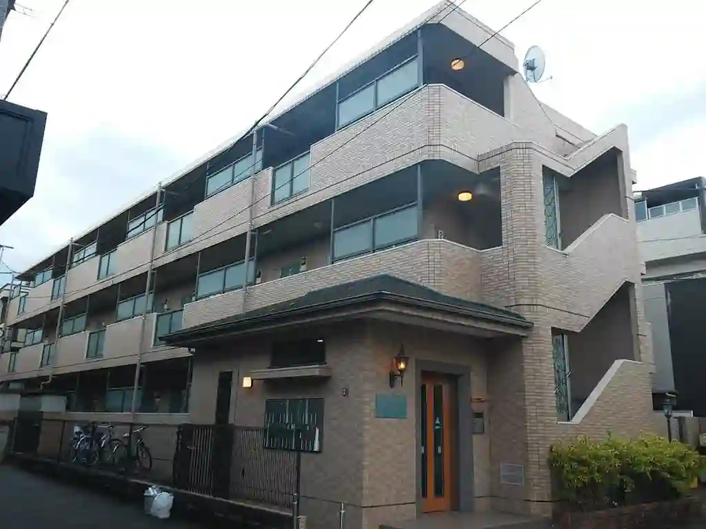 フォーリーブス010 外観