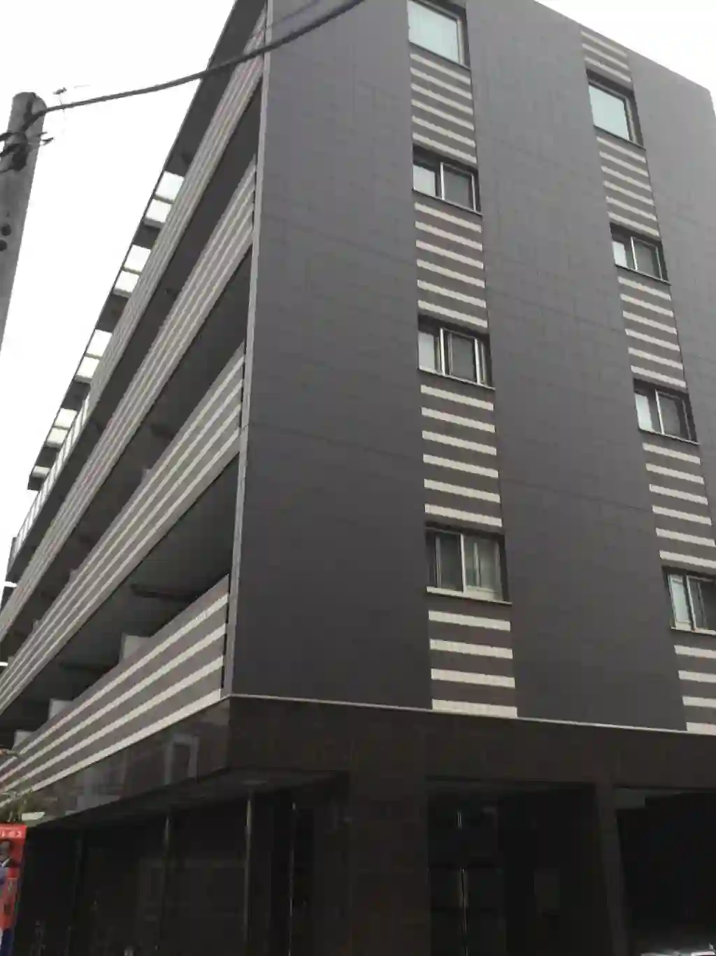 ロアール三軒茶屋 外観
