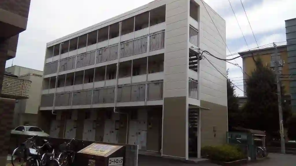 レオパレスミグニッツ 外観