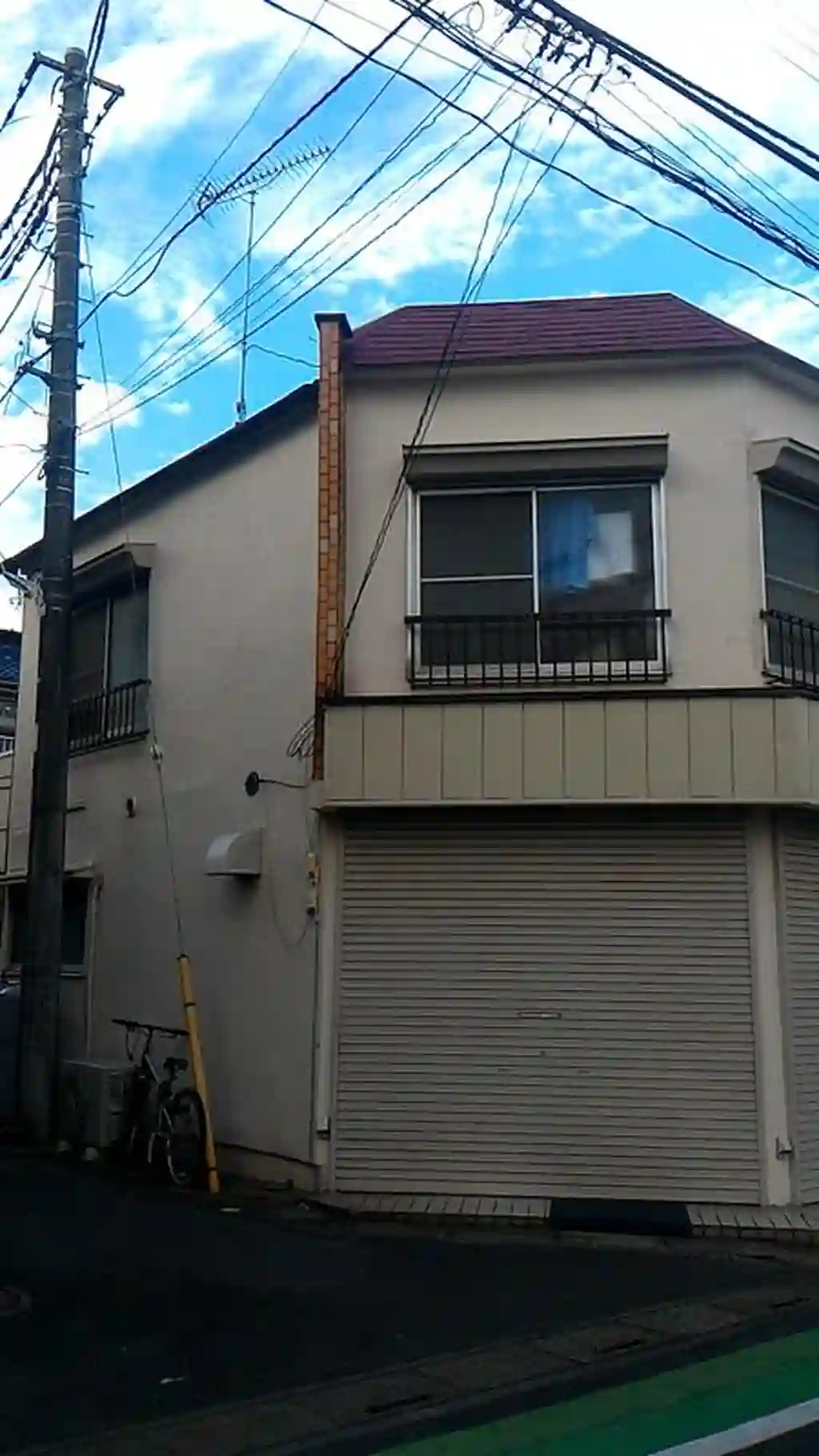 三角アパート 外観