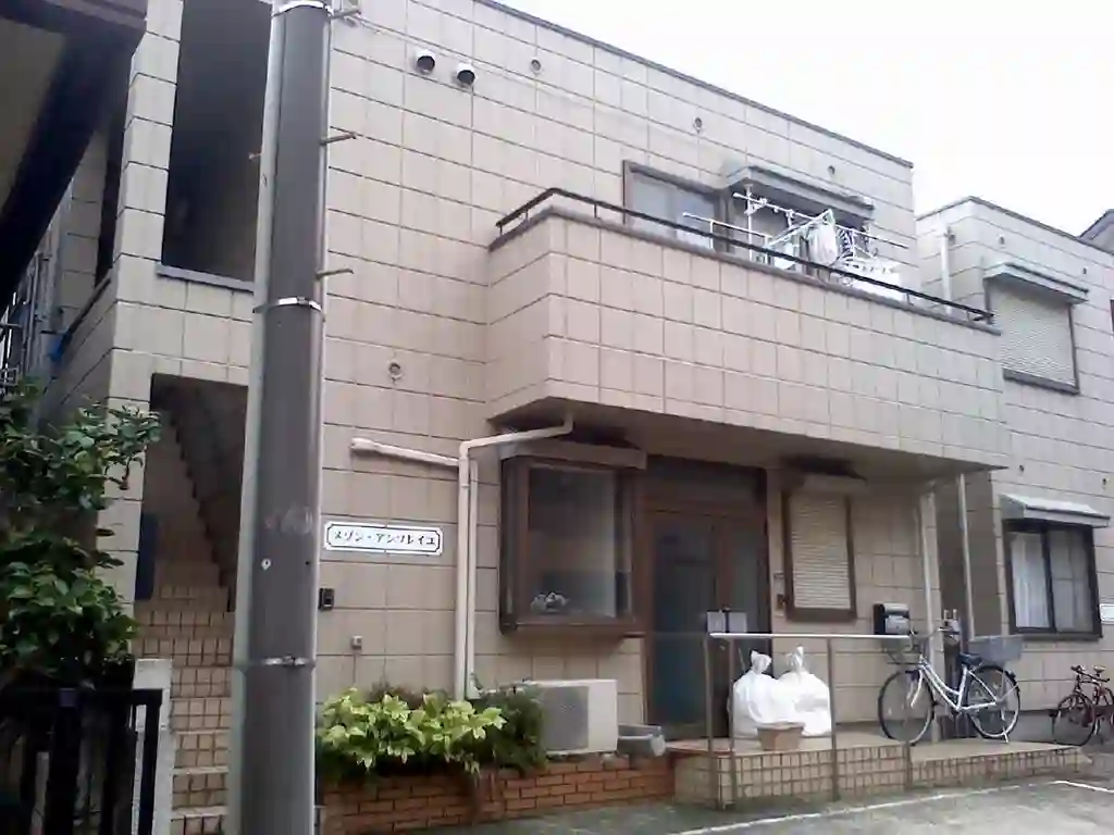 メゾン・アンソレイユ 外観