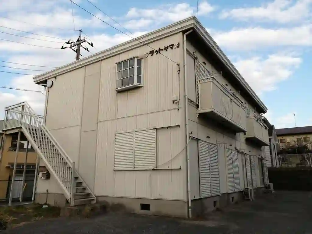 フラットヤマカ 外観