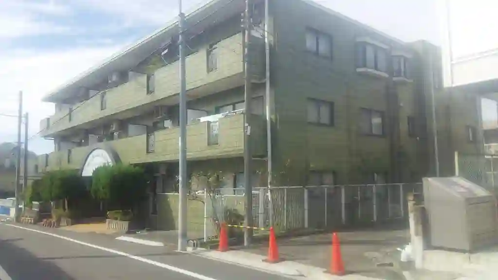 ローズガーデンイサカ 外観