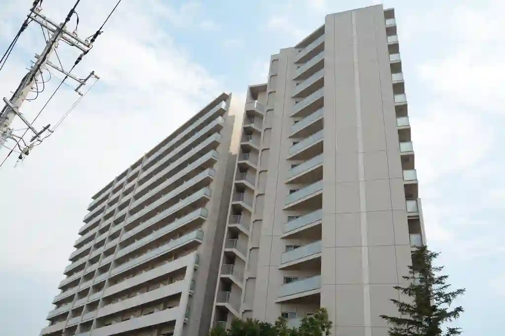 パークホームズグランファースト(鈴木町)エアリーコート 外観
