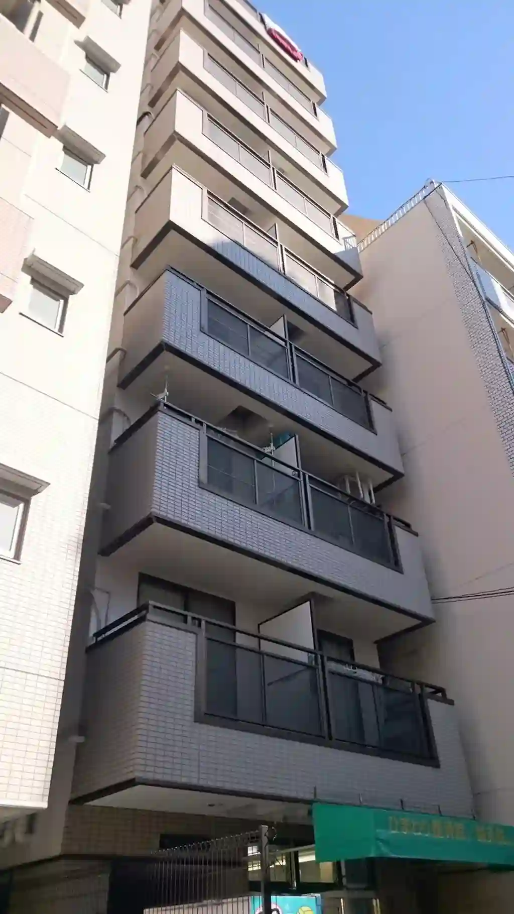 グランホース 外観