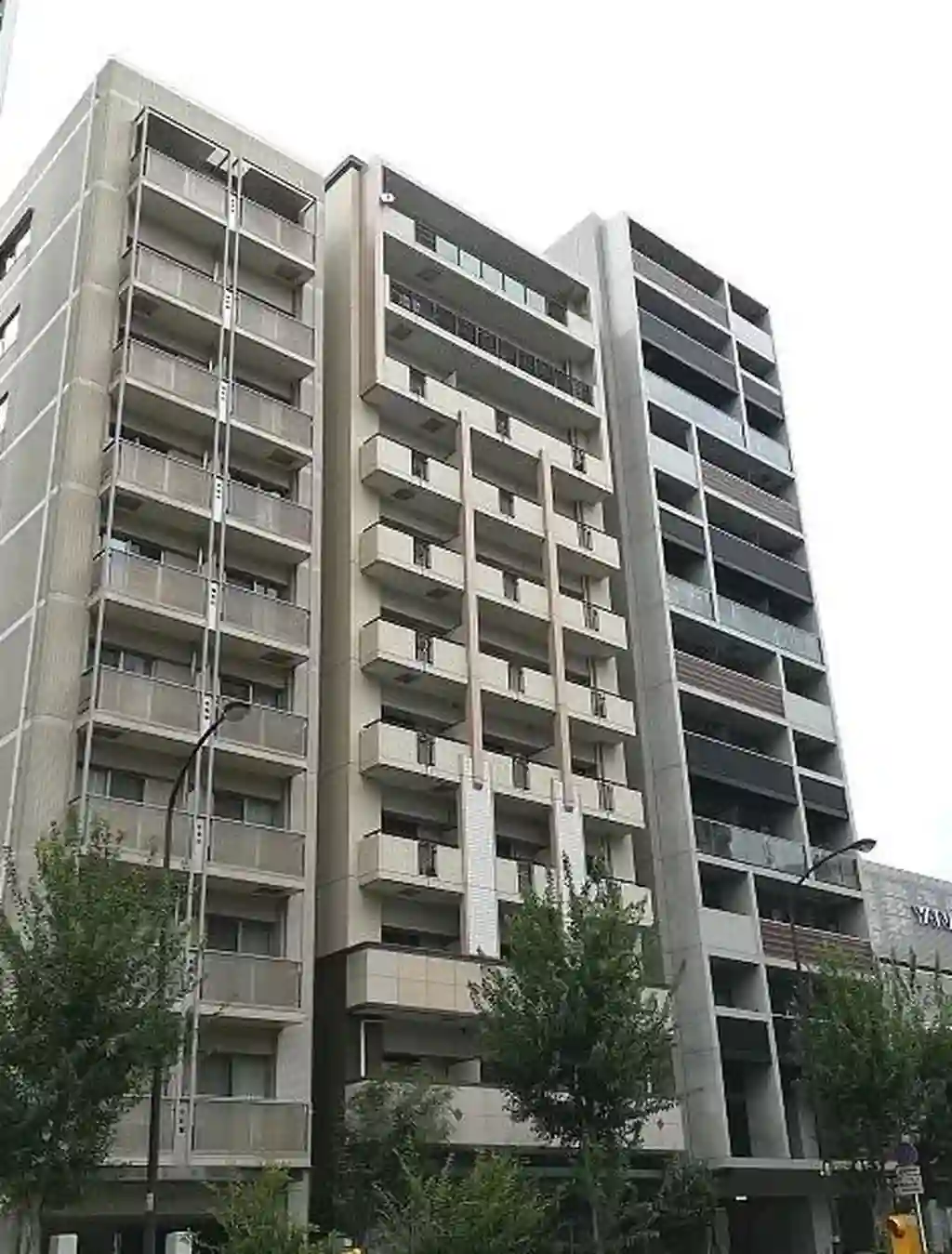 Pine新宿 外観