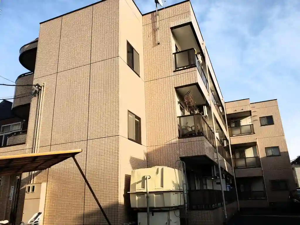 メゾンアンパー 外観