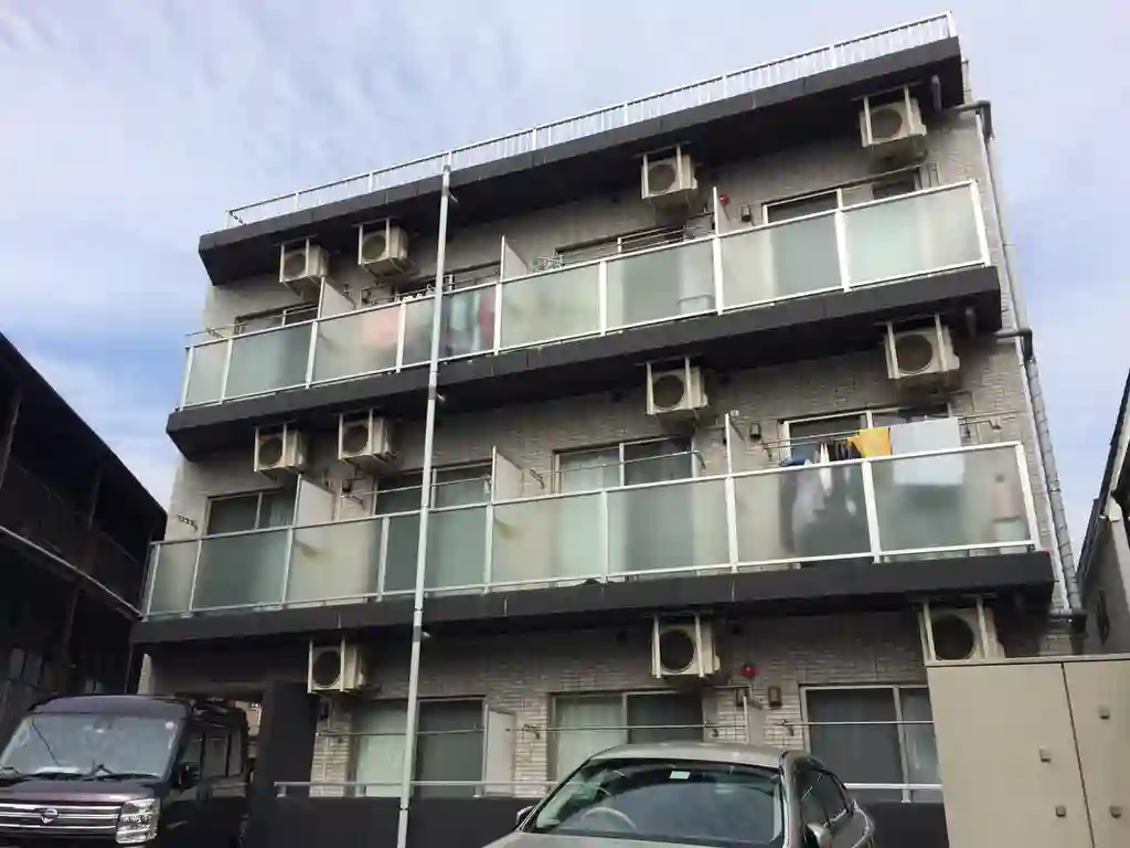 ジェイ・スリーハイツ 外観