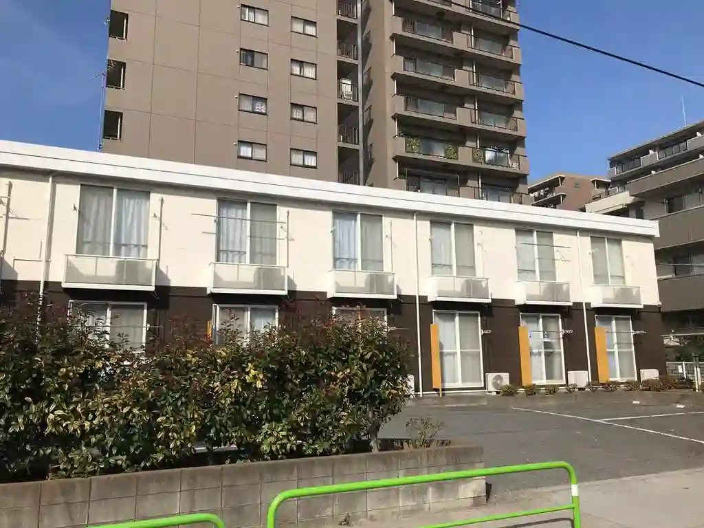 レオパレスN&S 外観