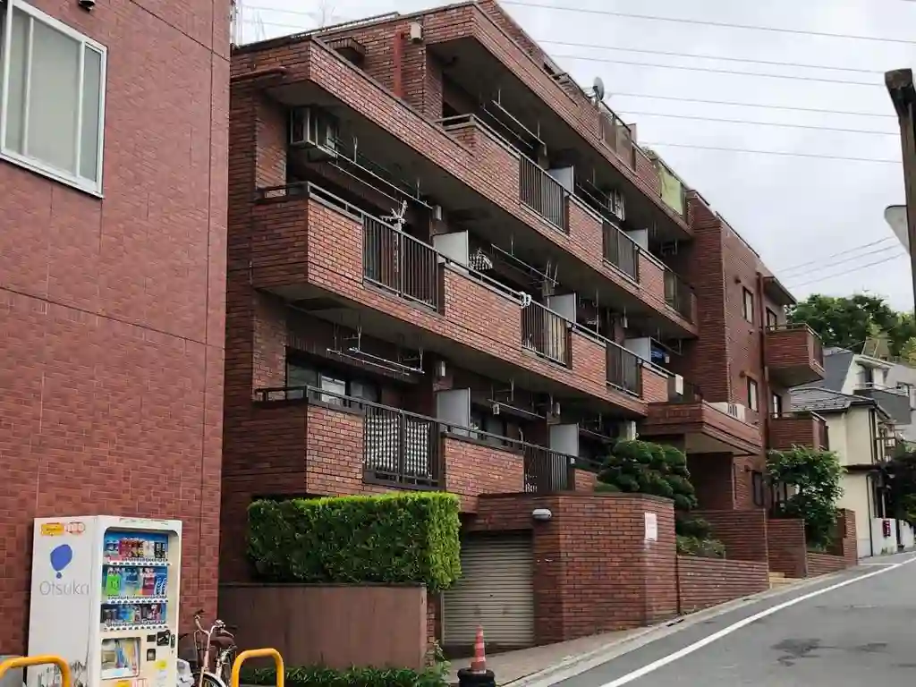 三高サンプラザ 外観