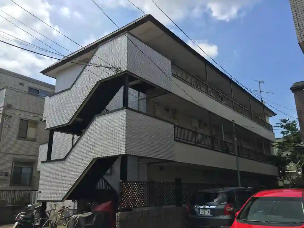 ホワイトヴィラ21 外観