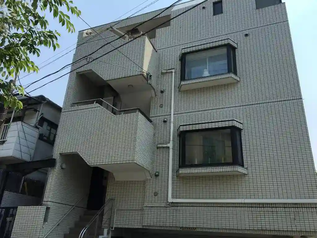 ヒルズイワタ 外観