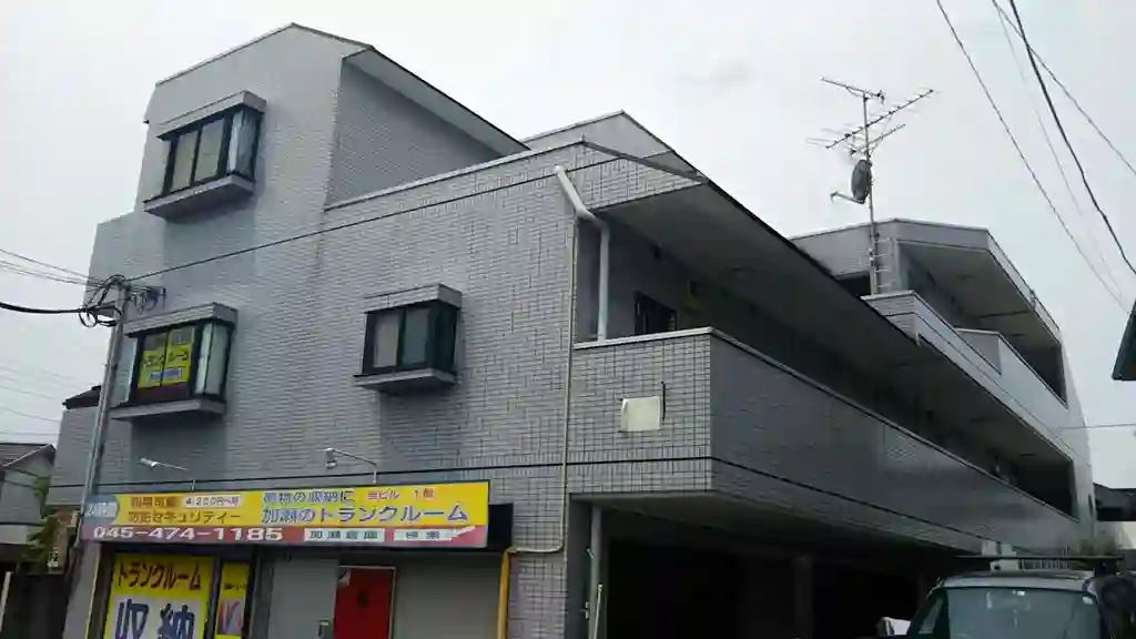 ロイヤルエミーハイム 外観