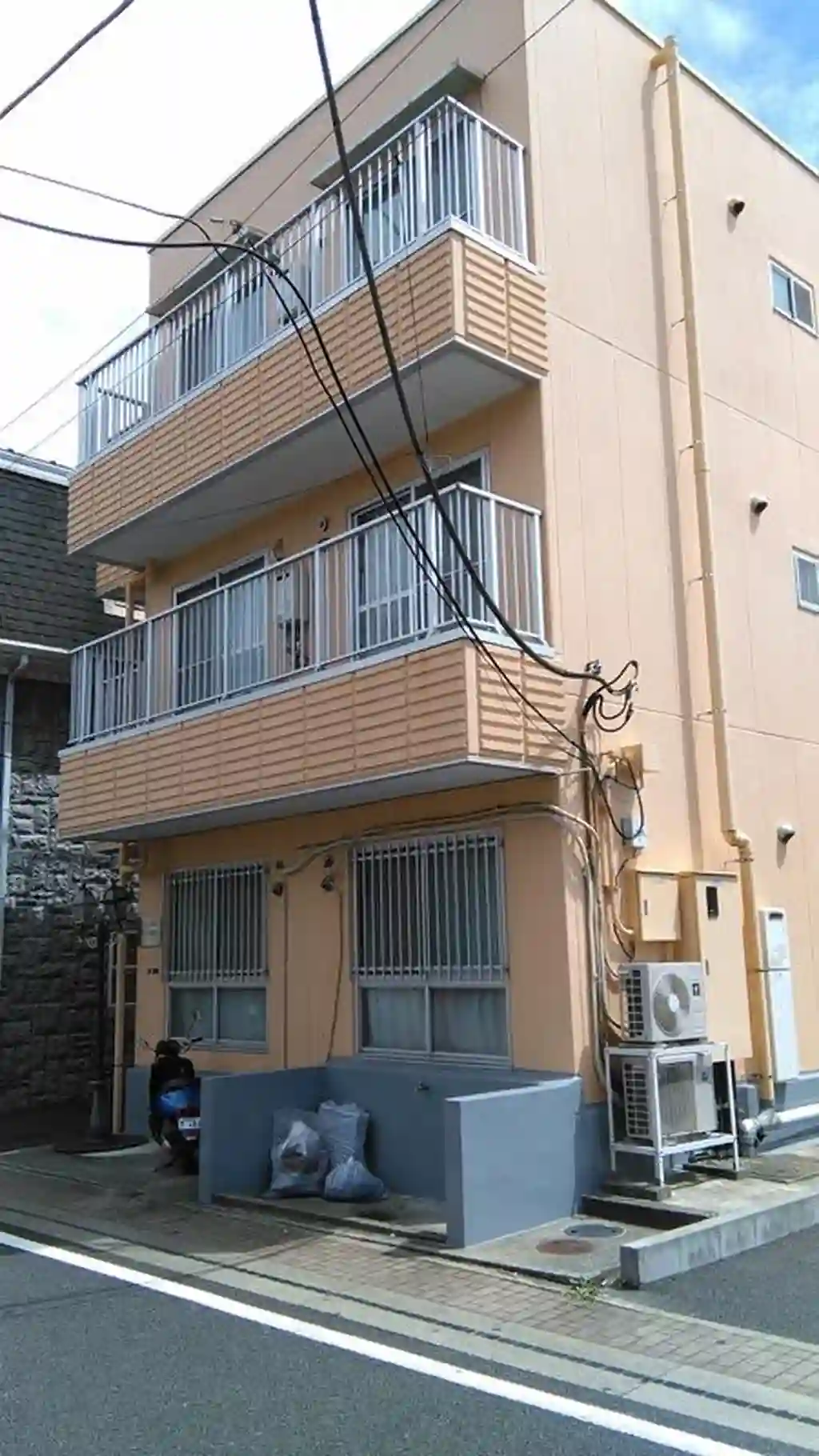 グローリヤマンション 外観