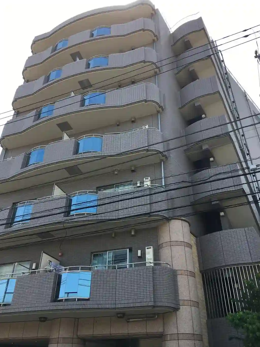 アルビオン・エクレール 外観