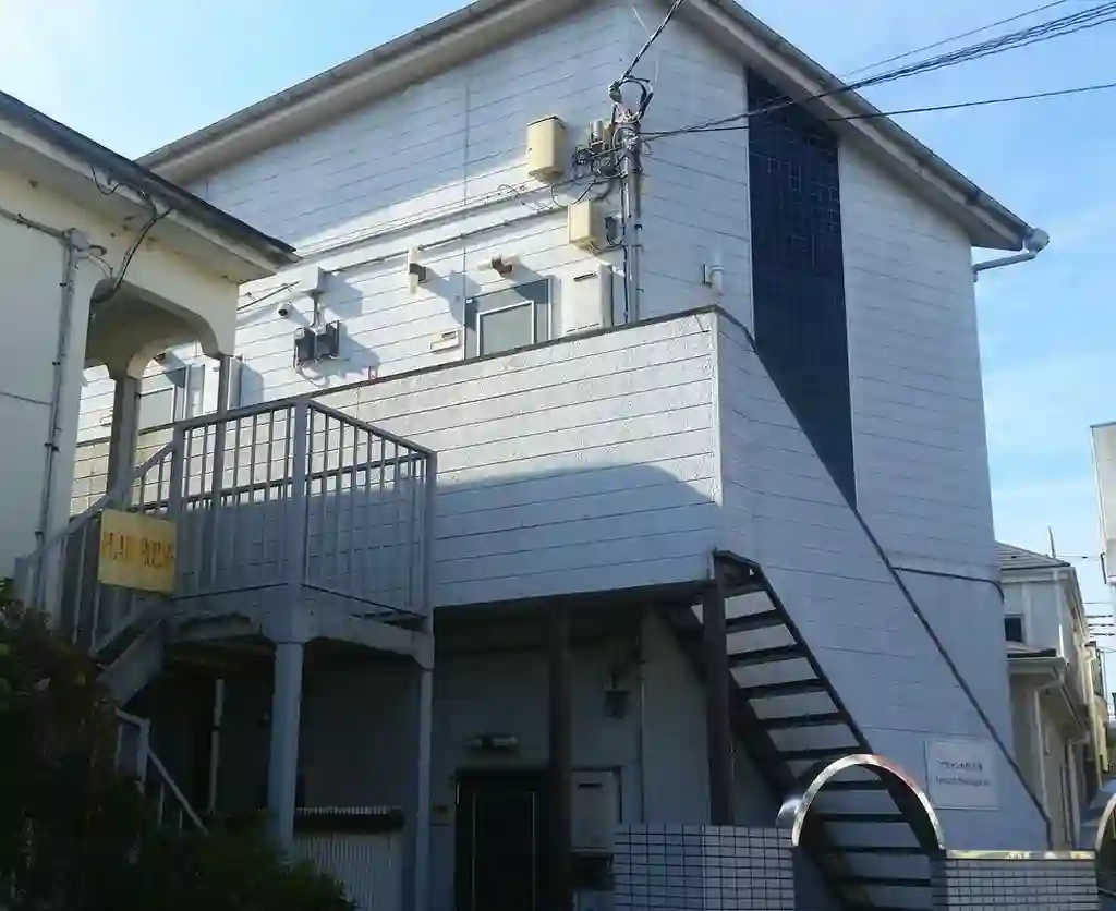 アヴァンセ宿河原 外観