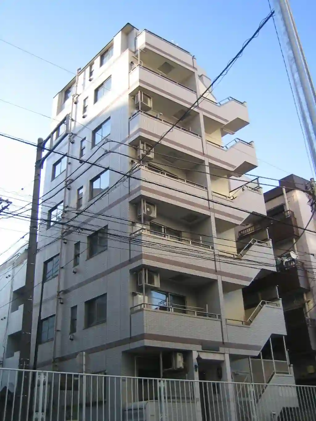 ブリリアントカーサ鶴見 外観