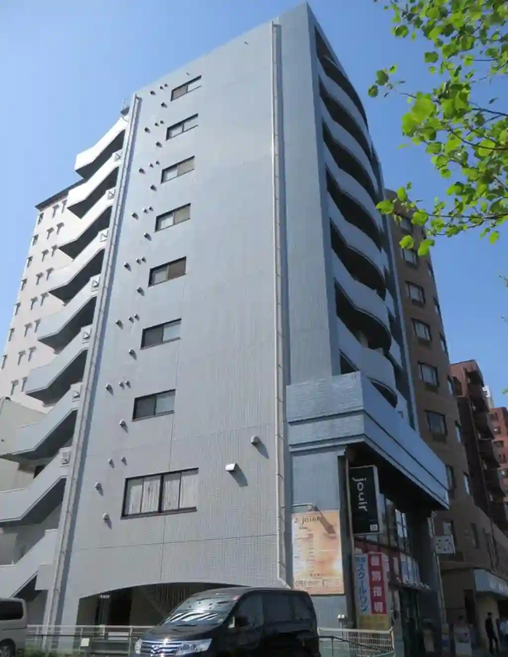 イーストアベニュー 外観