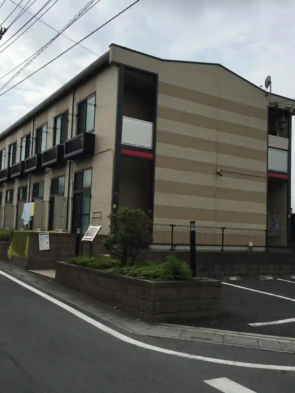 レオパレス並木パーク 外観