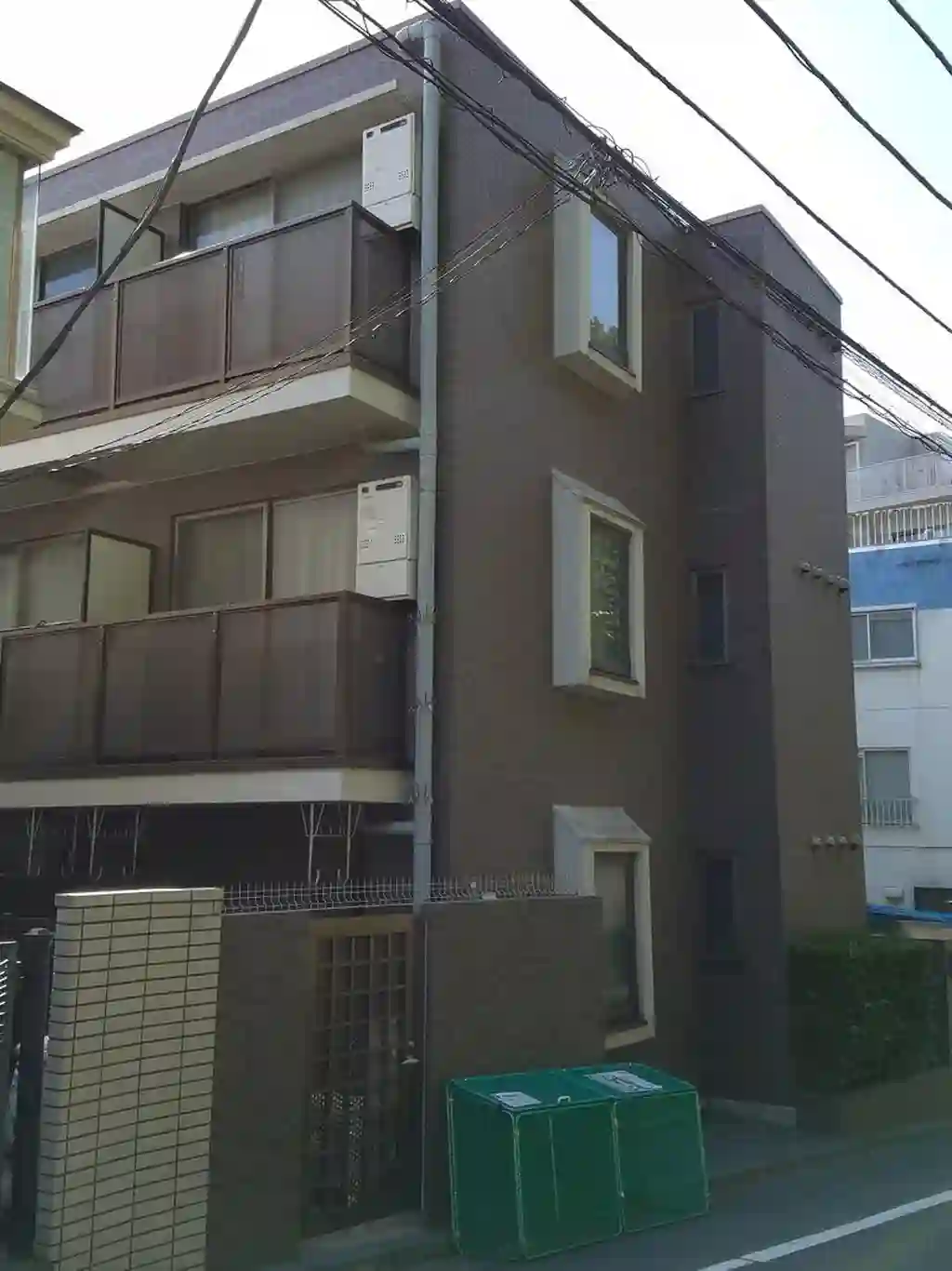 ドルフ横浜 外観
