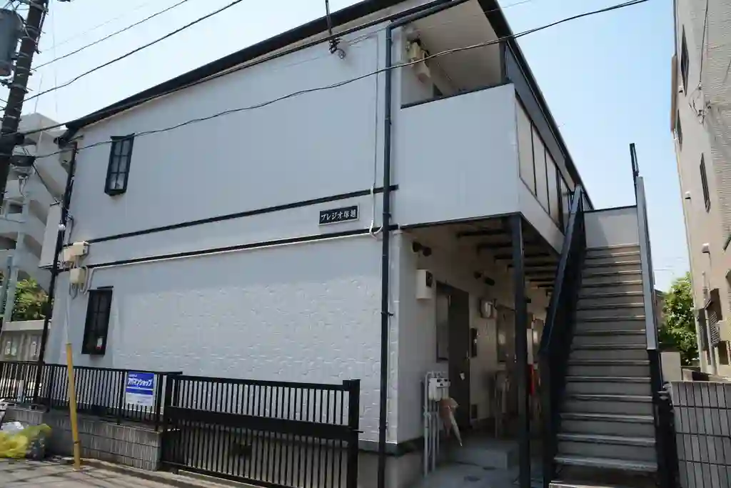 プレジオ塚越 外観