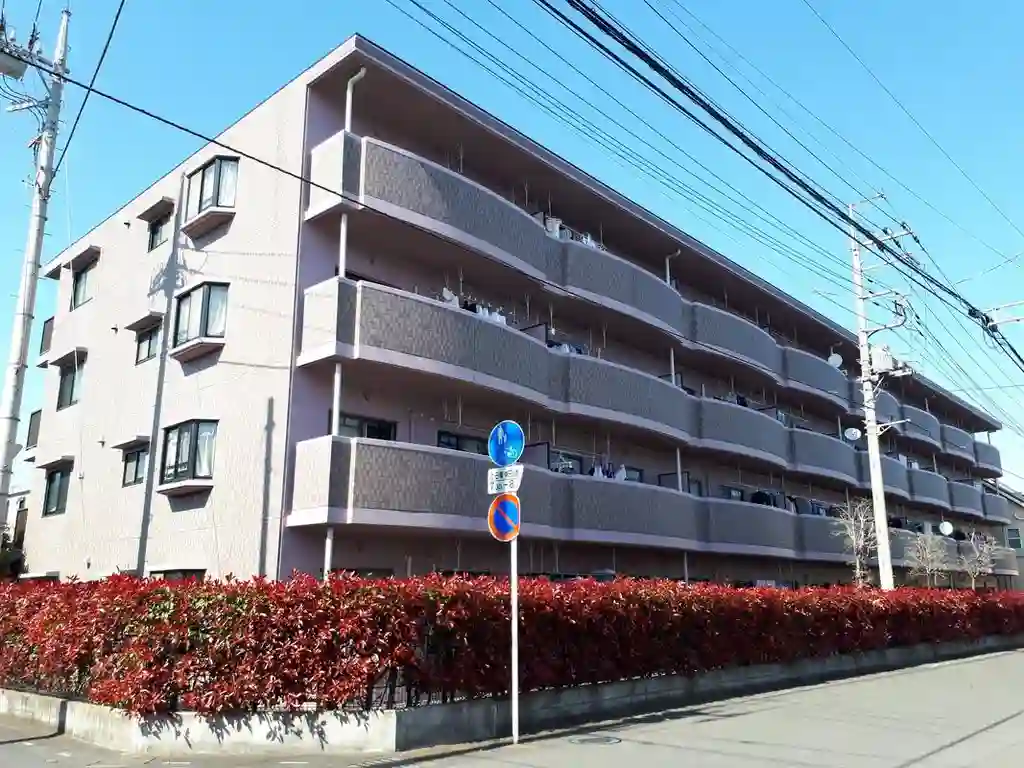 フローレスタカーサ 外観