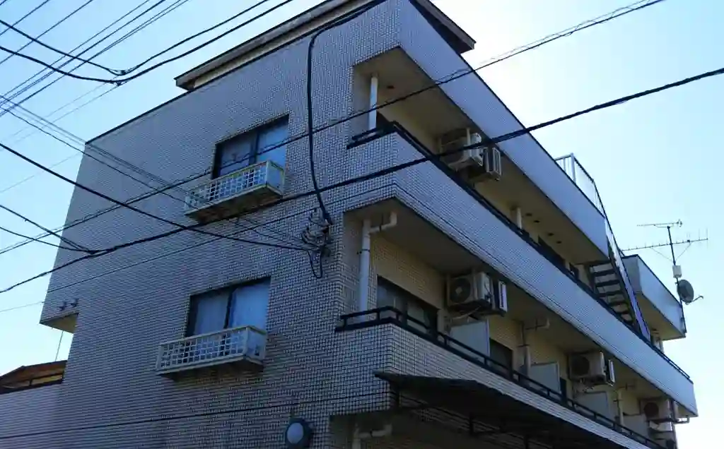 WAVE 外観