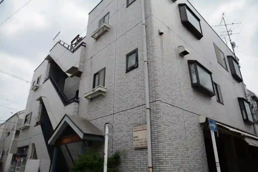 メゾンゼロワン西館 外観