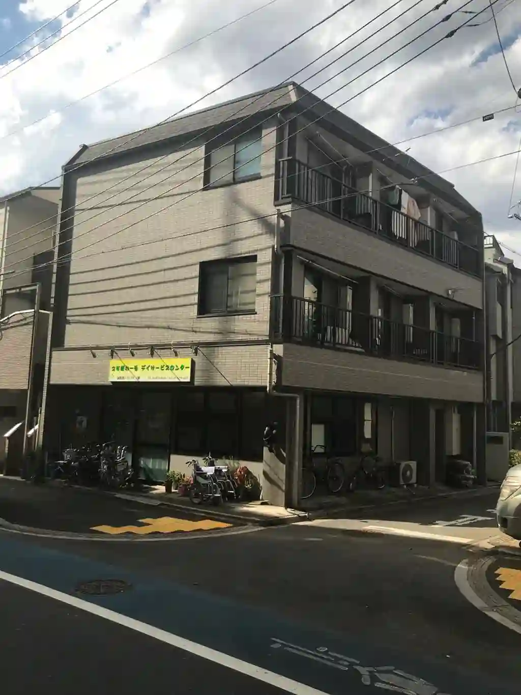 ENOA見次公園 外観