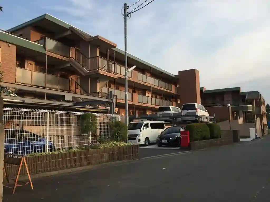 サングレイス中田南 外観