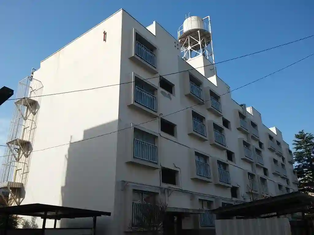 東京都住宅供給公社烏山松葉通住宅1号棟 外観
