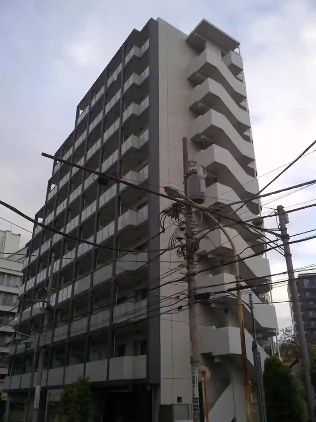 プリュス中野 外観