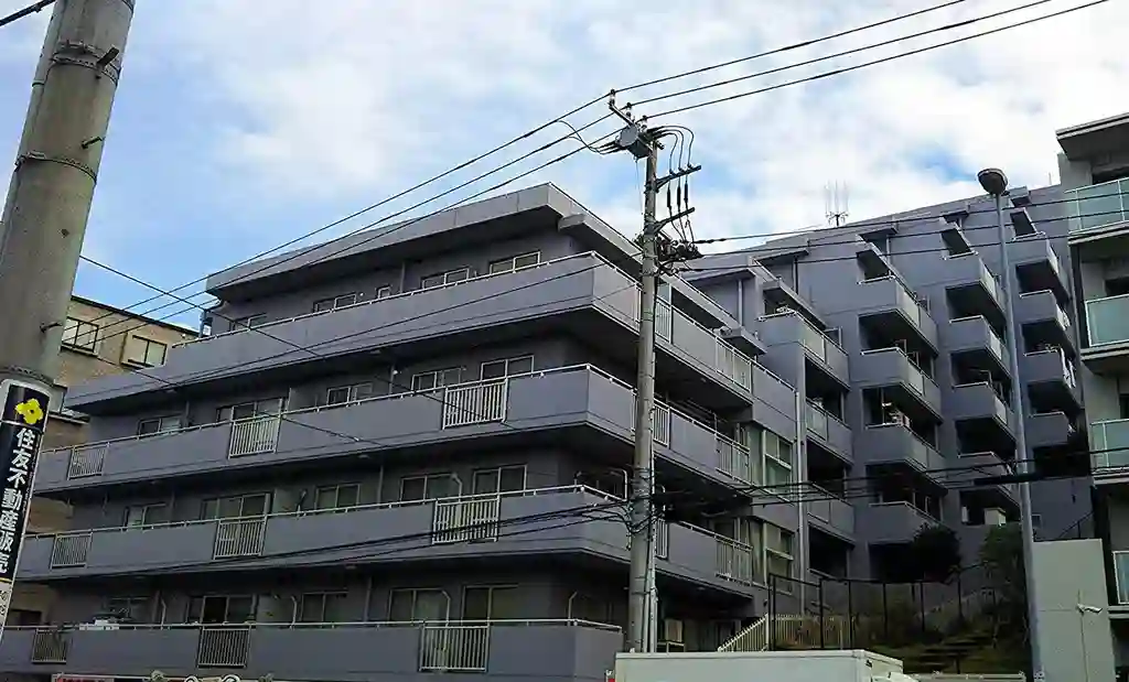 コスモ鴨居 外観