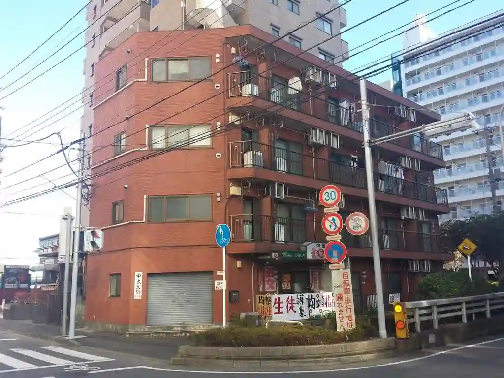 陸田マンション 外観