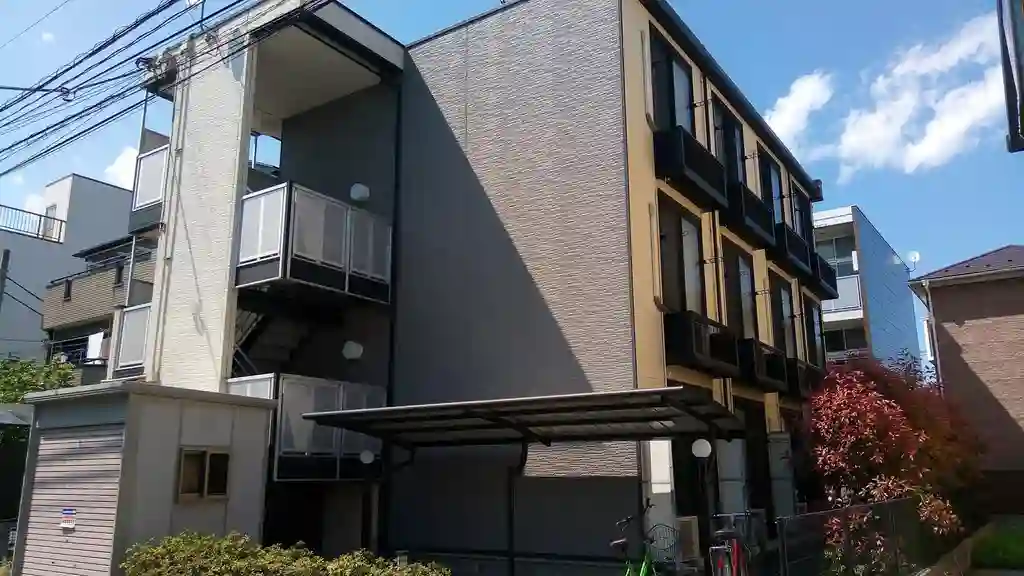 レオパレスカーム 外観