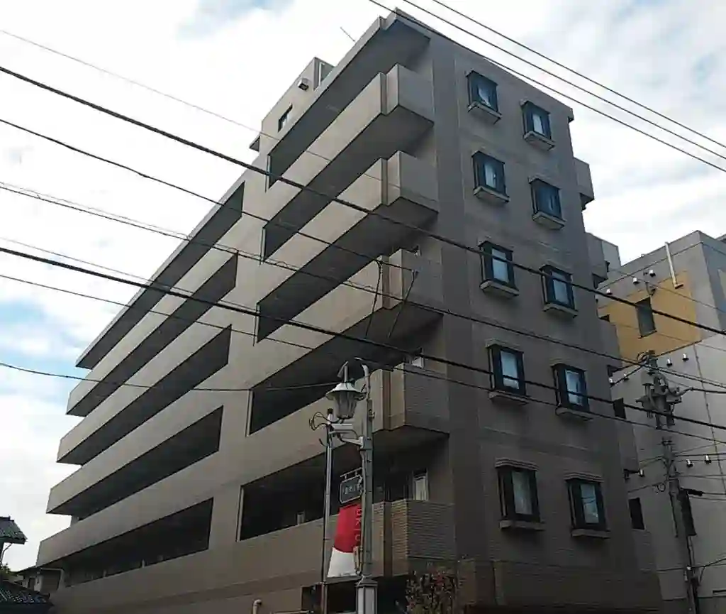 プラタナスコート 外観