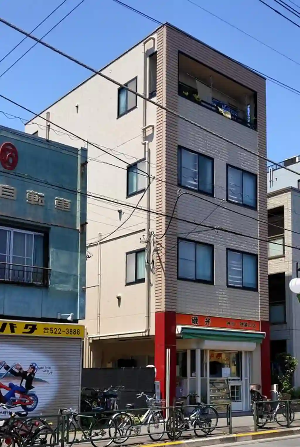 グルメゾン吉野 外観