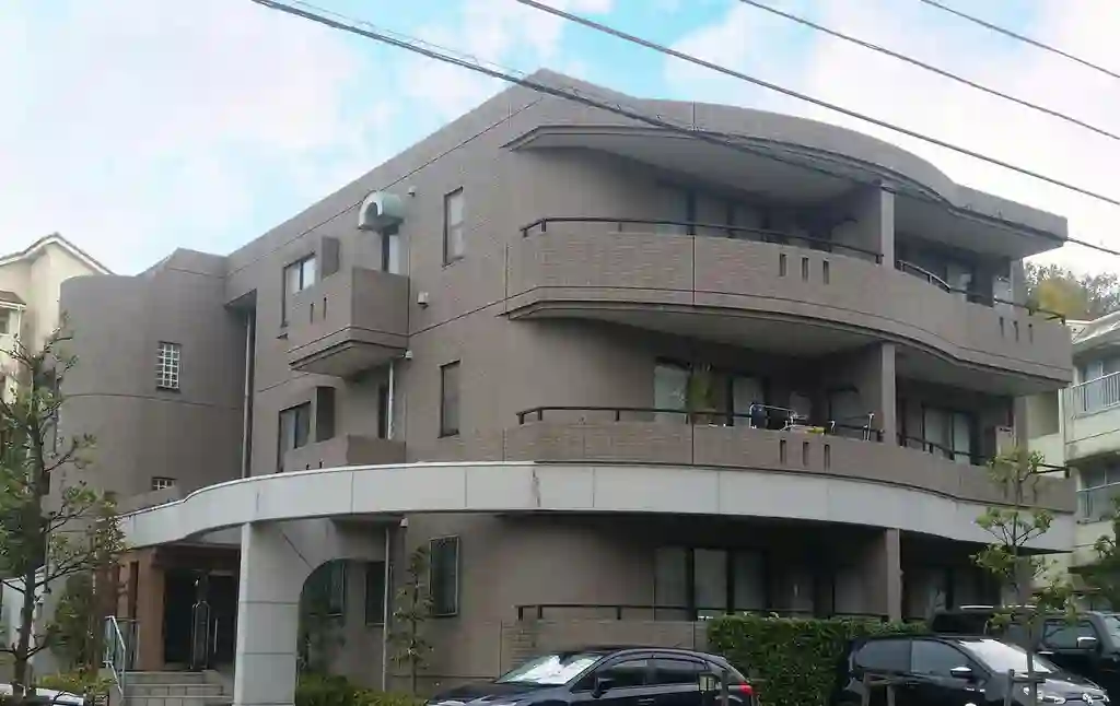 アルモニューズ 外観