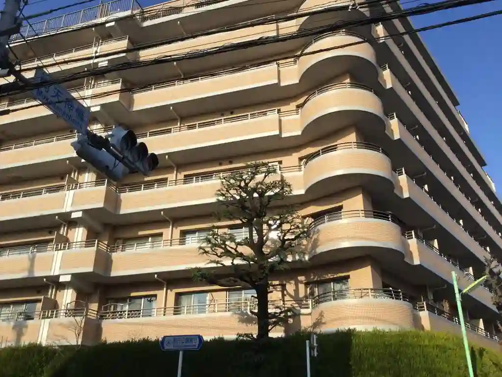 弦巻パーク・ホームズ 外観