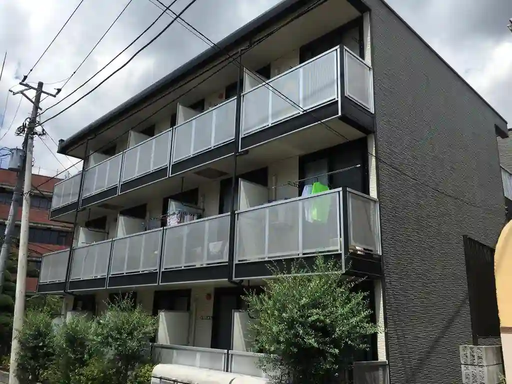 レオパレス柏の丘 外観