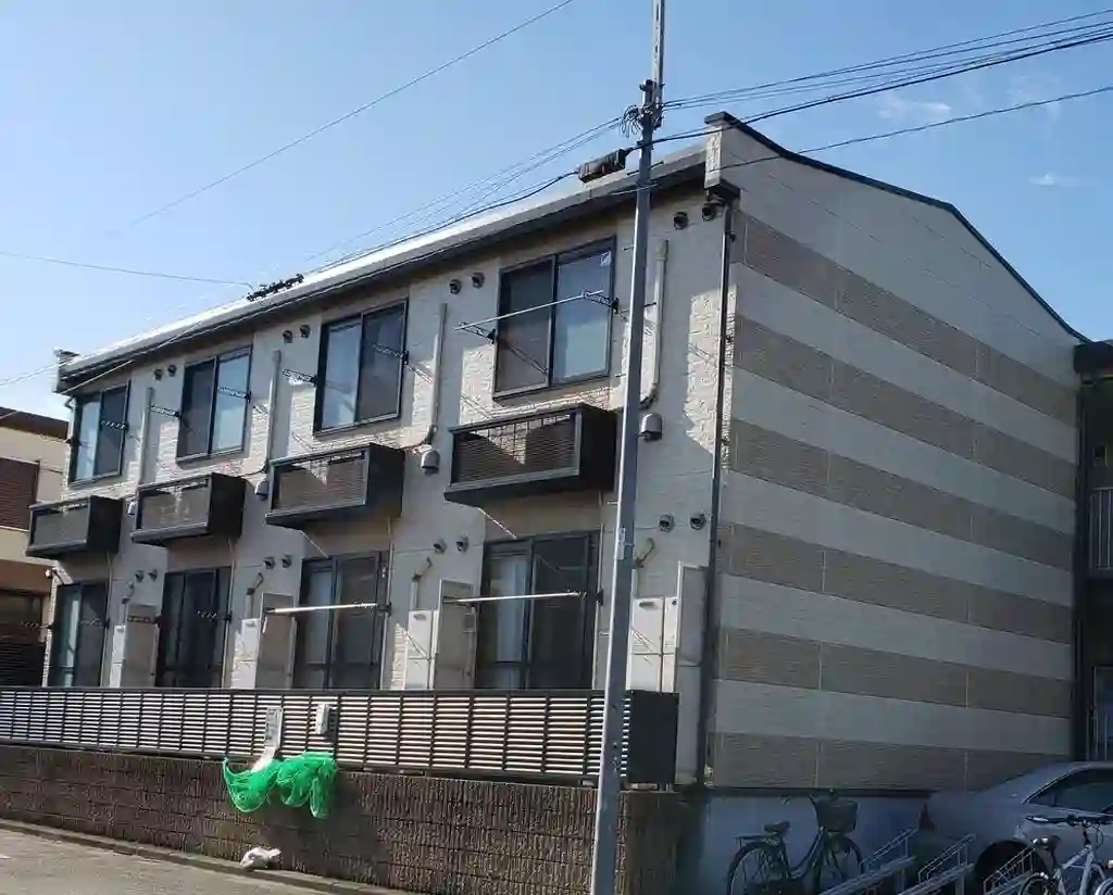 レオパレスグリーンヒルズライフ 外観