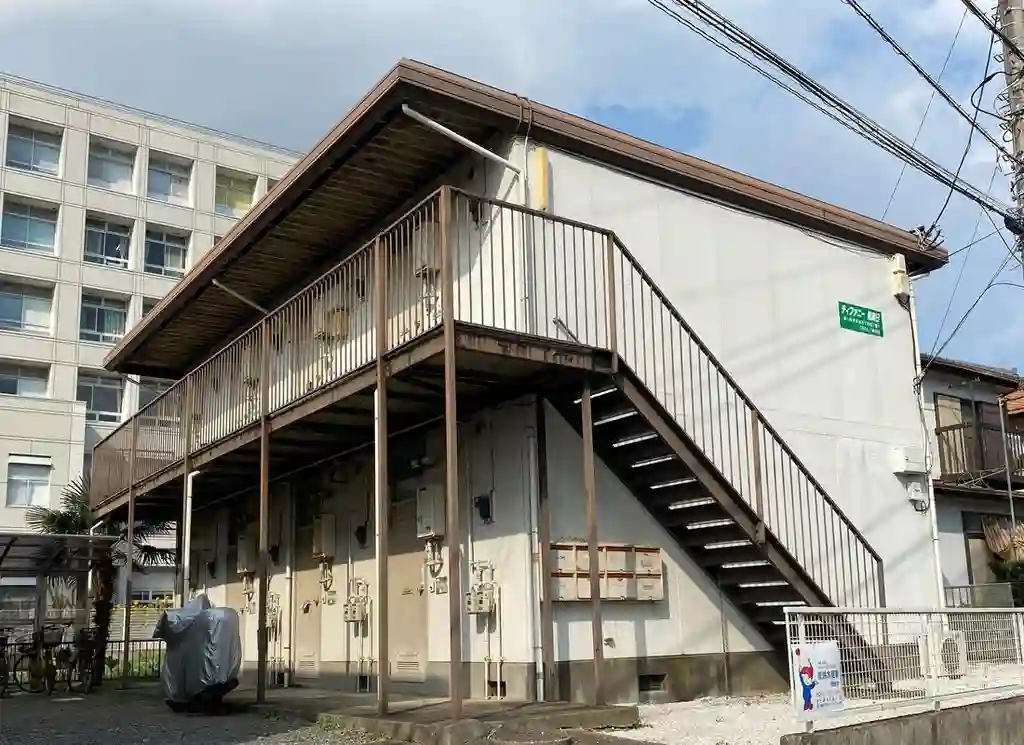 ティファニー湘南B 外観