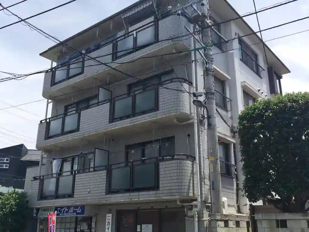 アートインアキヤ 外観