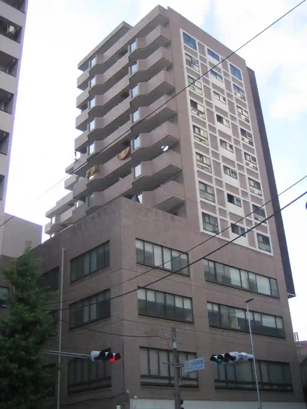 マンションアクロス 外観